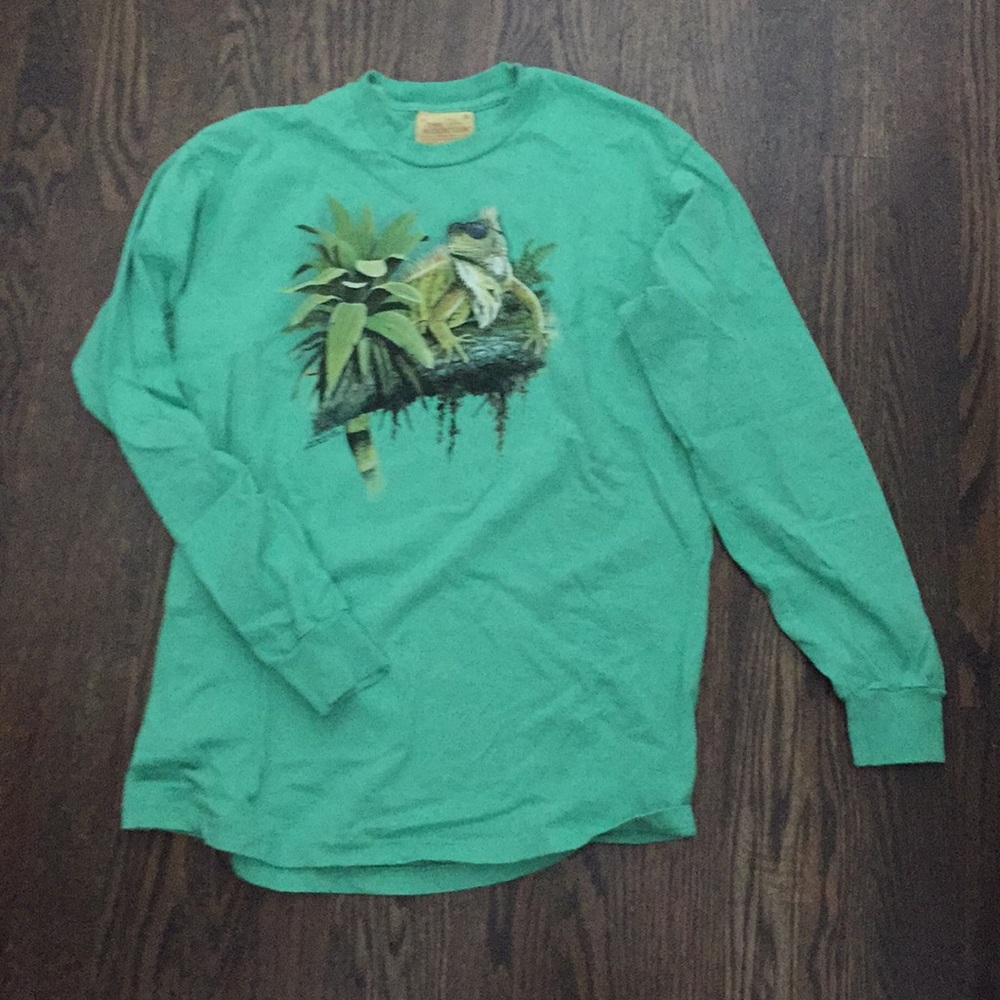 🦎 The Mountain long sleeve iguana green shirt, M